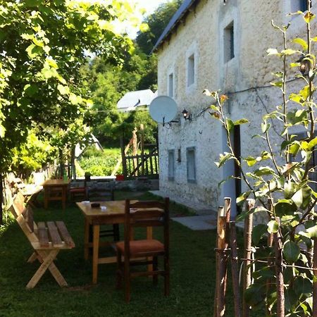 Marash Rrgalla Guesthouse เธทธ์ ภายนอก รูปภาพ